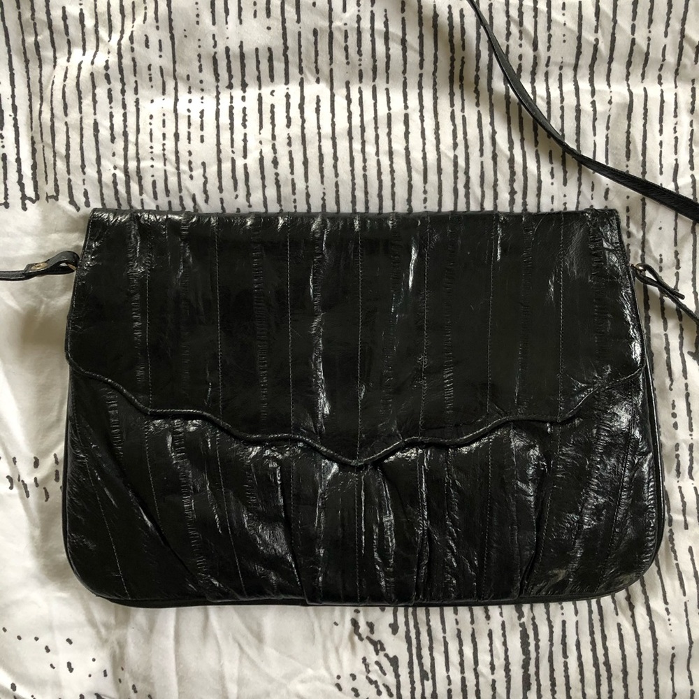 🌶 Scalloped Edge Handbag - Picture 7 of 8